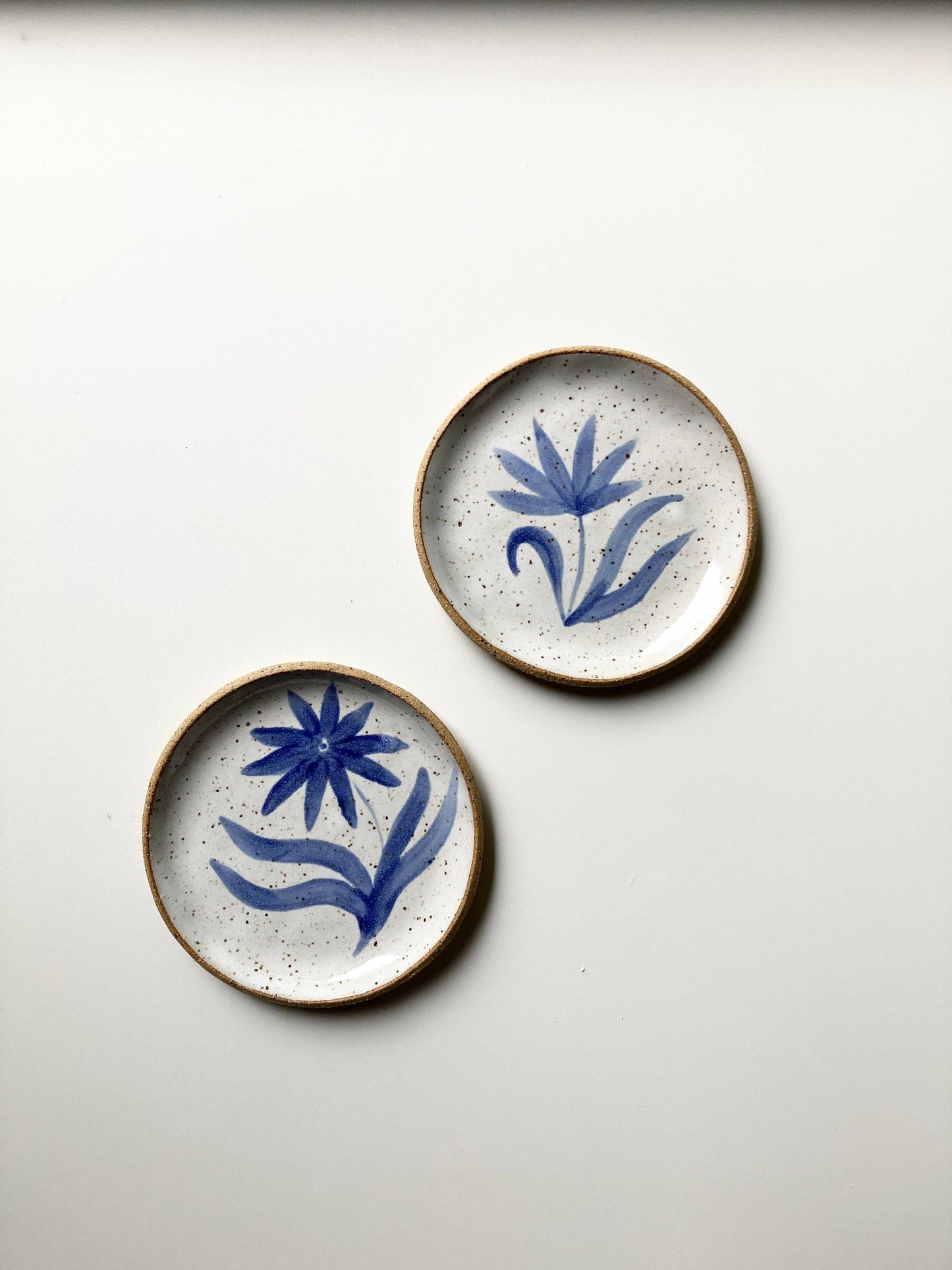 Speckled floral painted ring dish