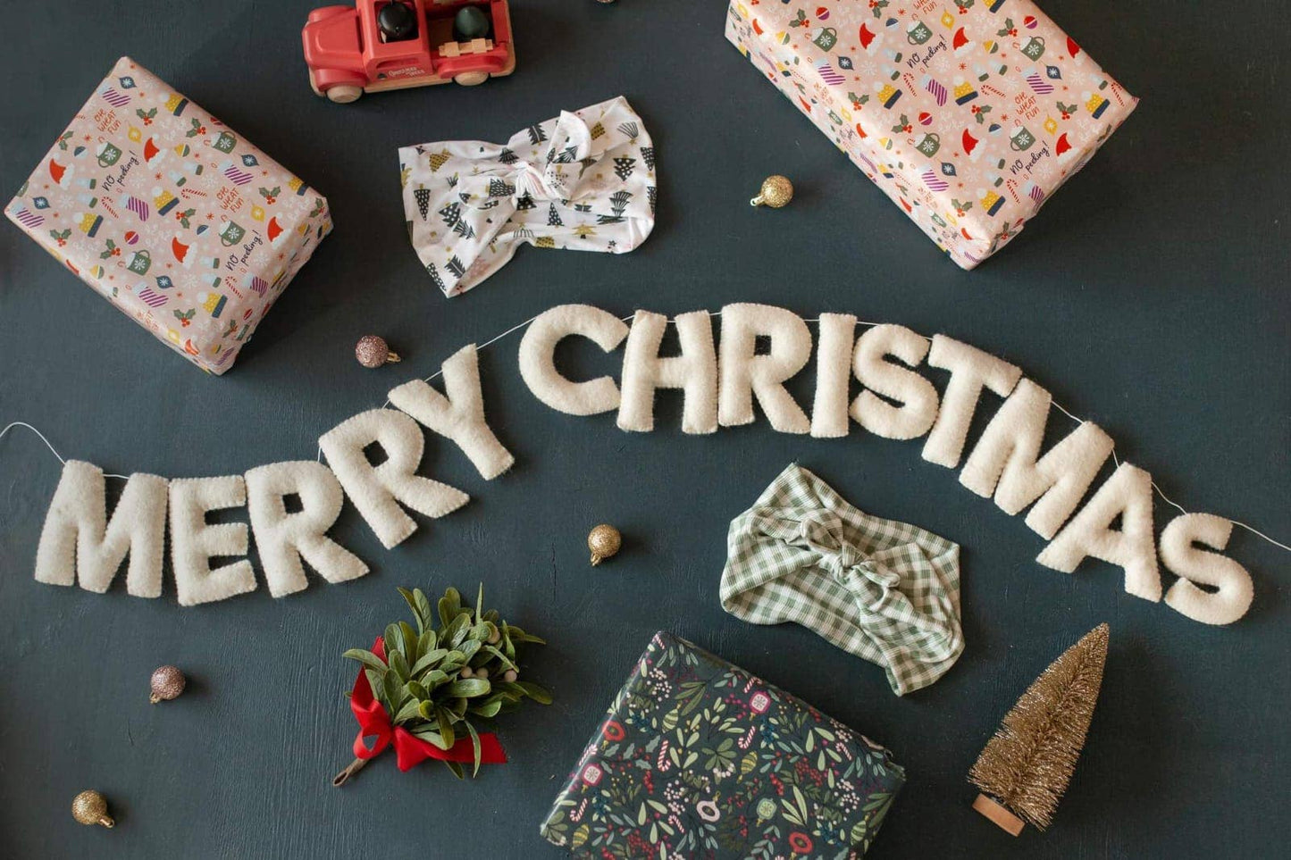 White Merry Christmas Felt Garland - Large Letter Size