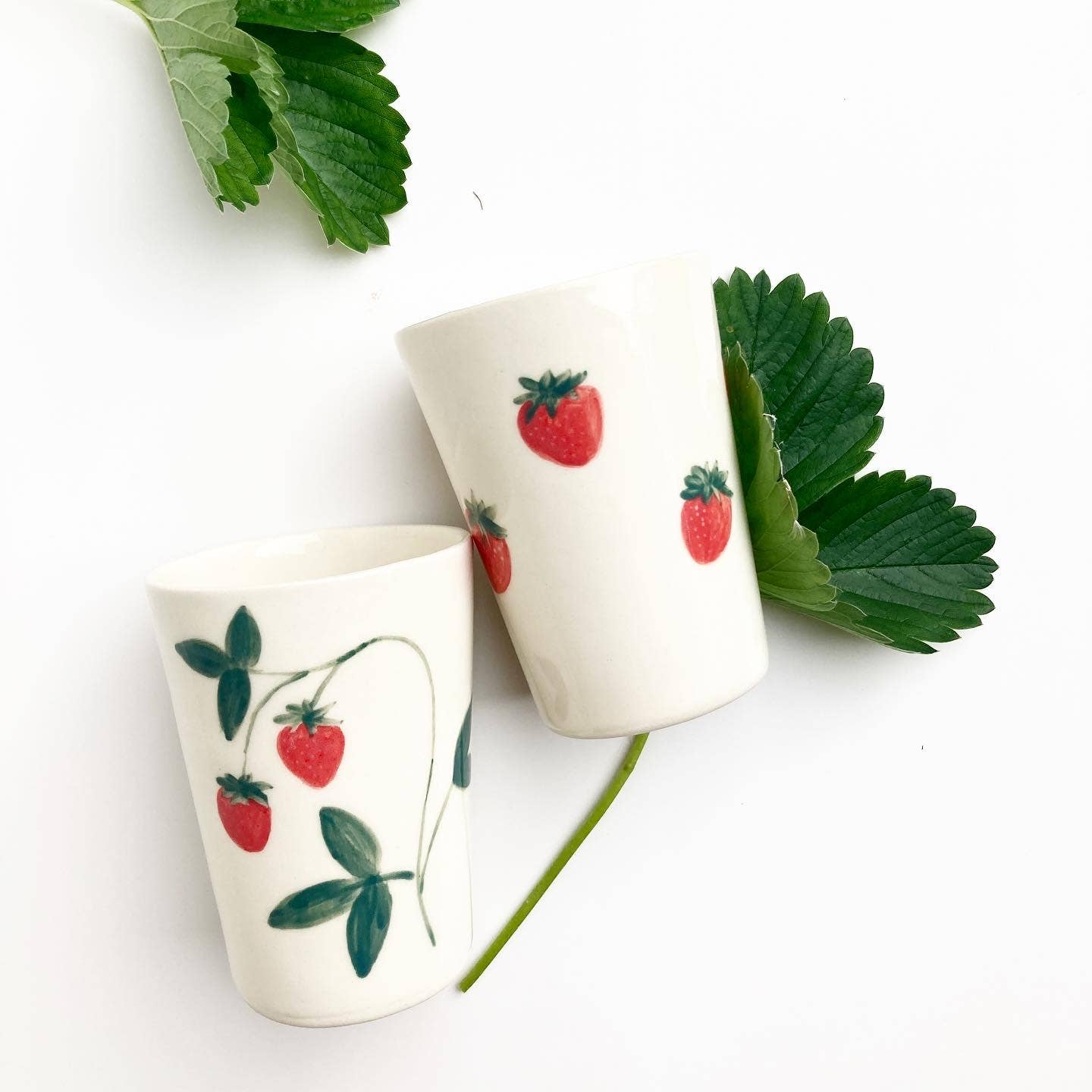 Hand painted Strawberry Ceramic Cups: Strawberries with leaves