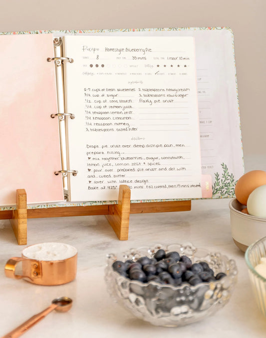 Strawberry Meadow Recipe Binder